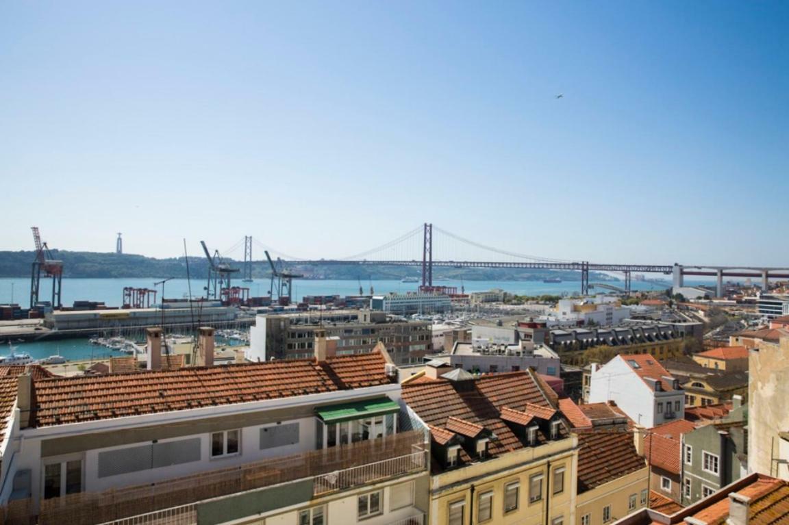Ola Lisbon - Lapa I Apartment Luaran gambar
