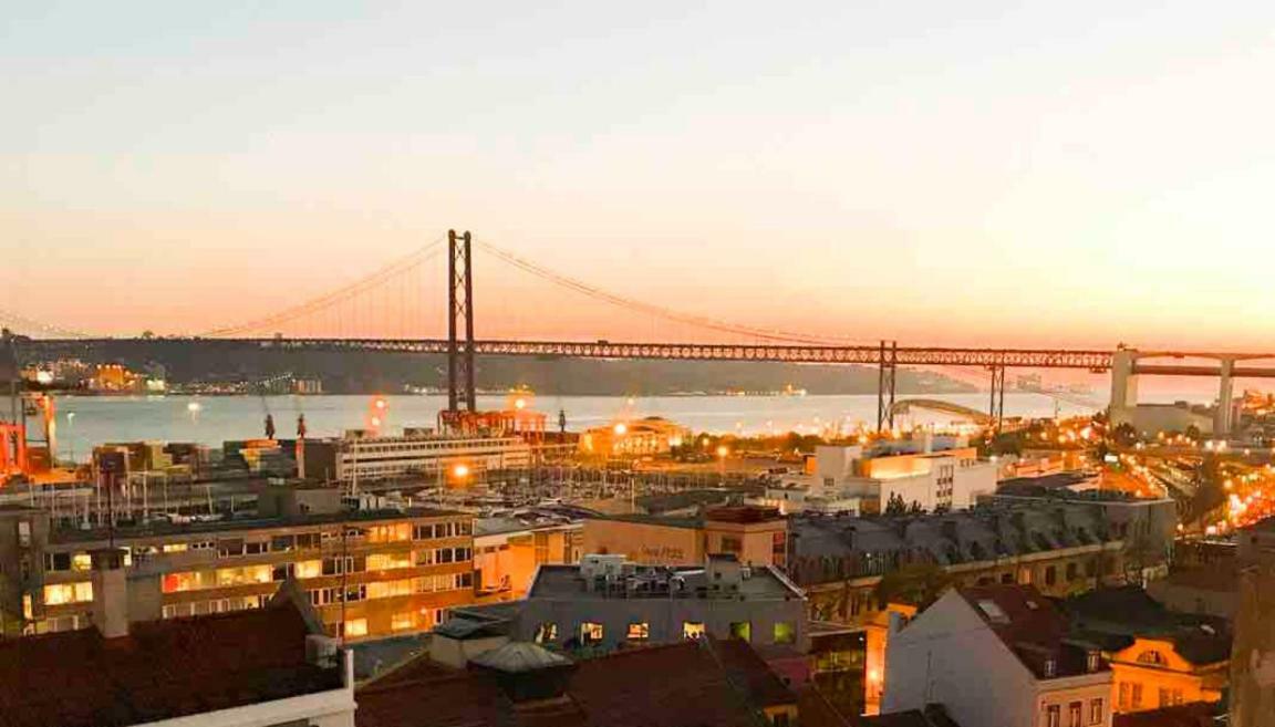 Ola Lisbon - Lapa I Apartment Luaran gambar